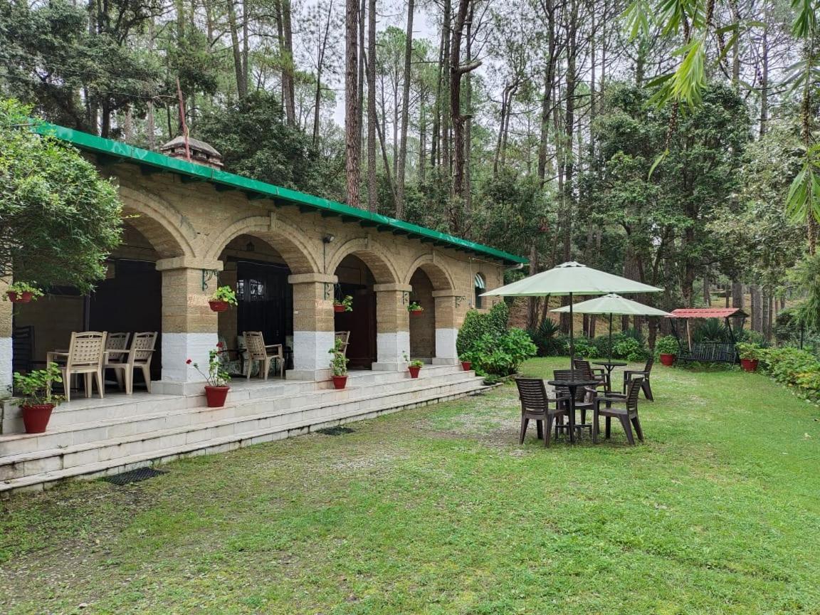 West View Hotel Ranikhet Luaran gambar