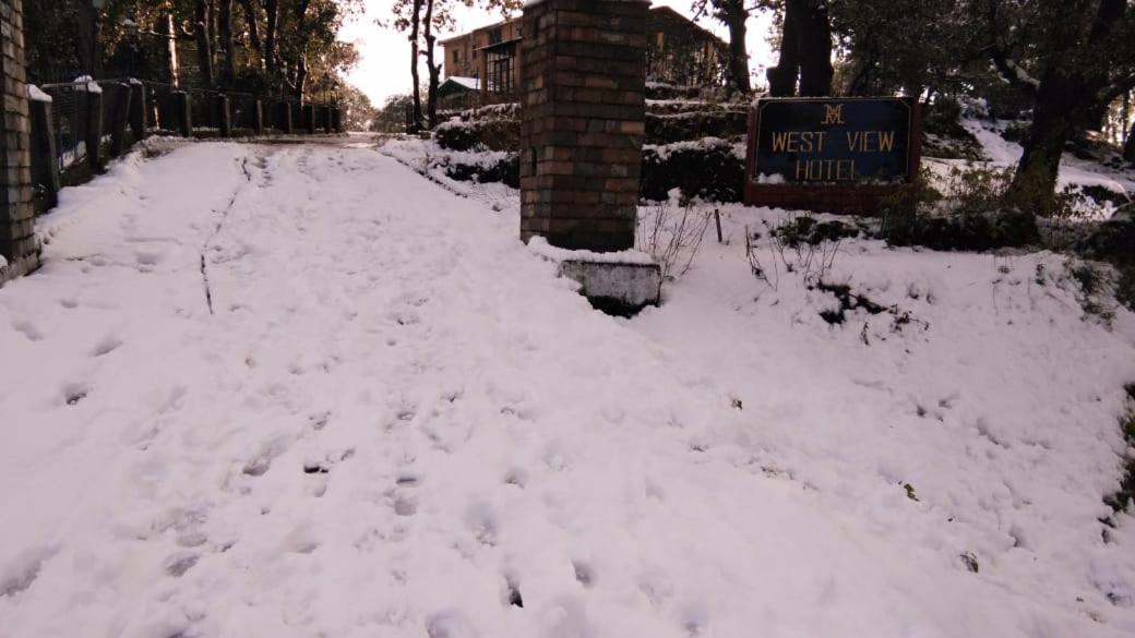West View Hotel Ranikhet Luaran gambar