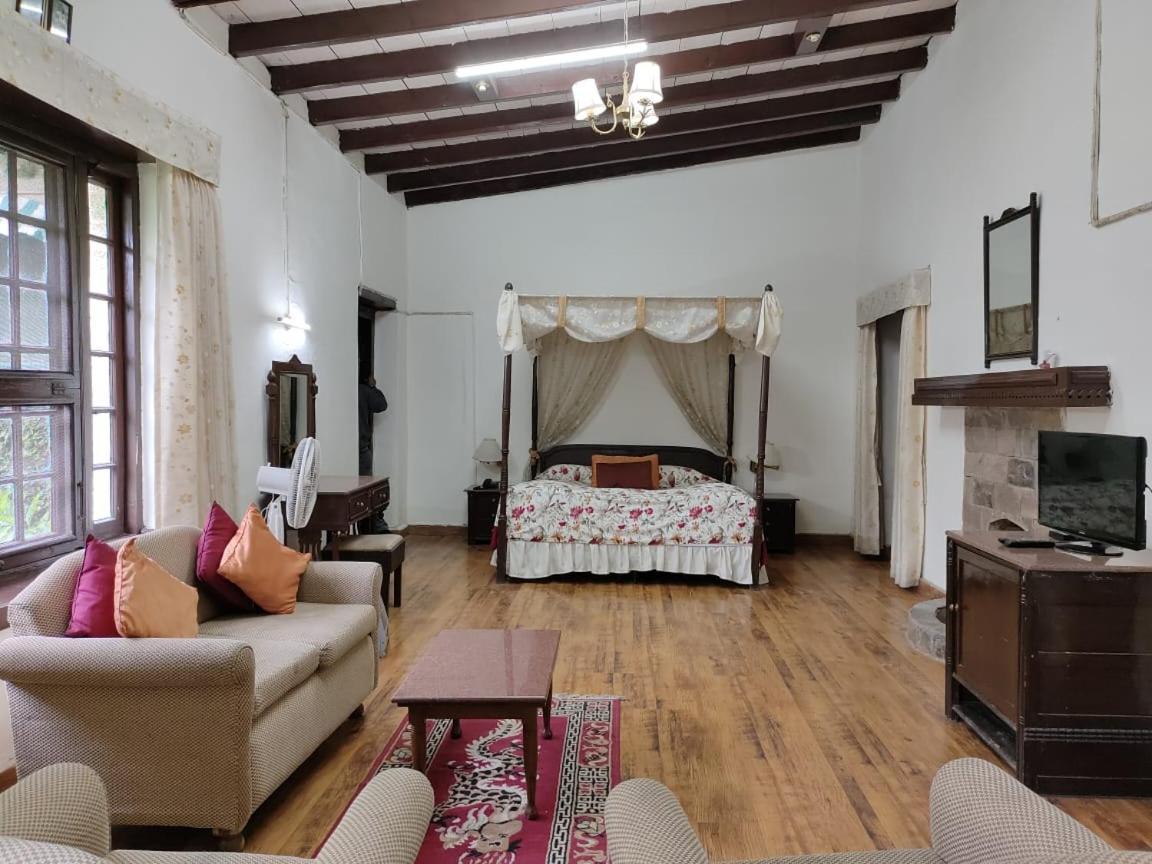 West View Hotel Ranikhet Luaran gambar