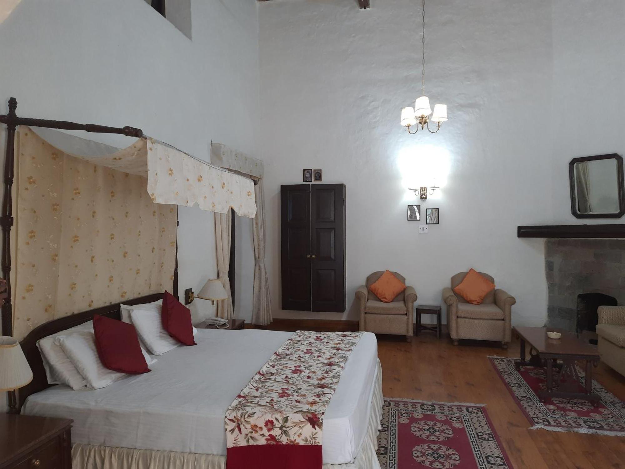 West View Hotel Ranikhet Luaran gambar