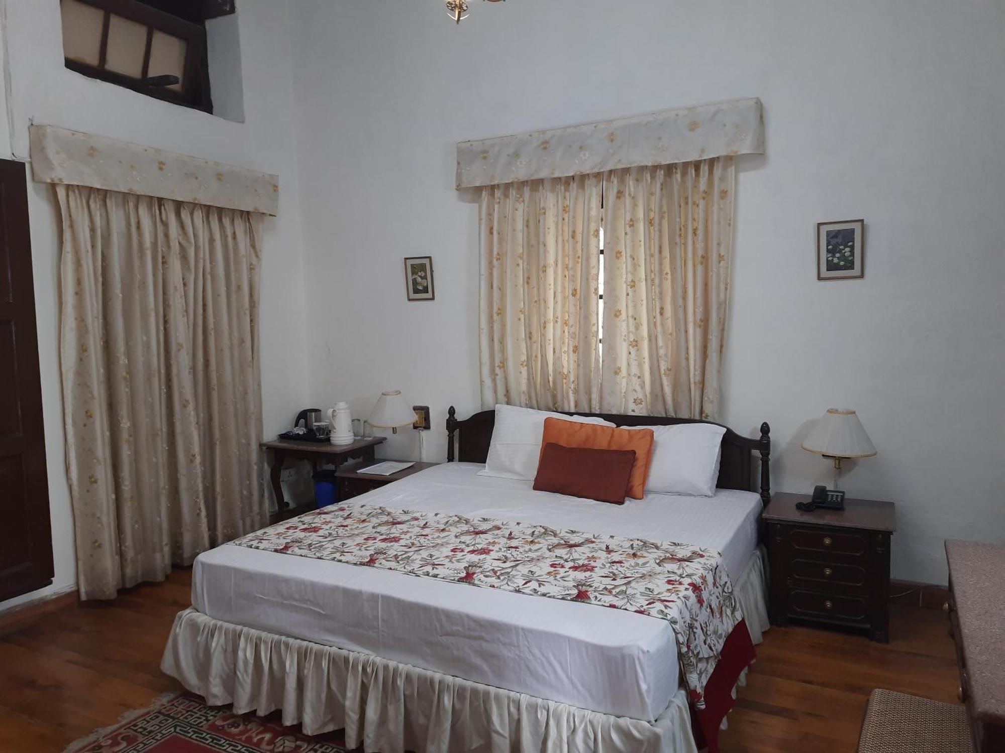 West View Hotel Ranikhet Luaran gambar