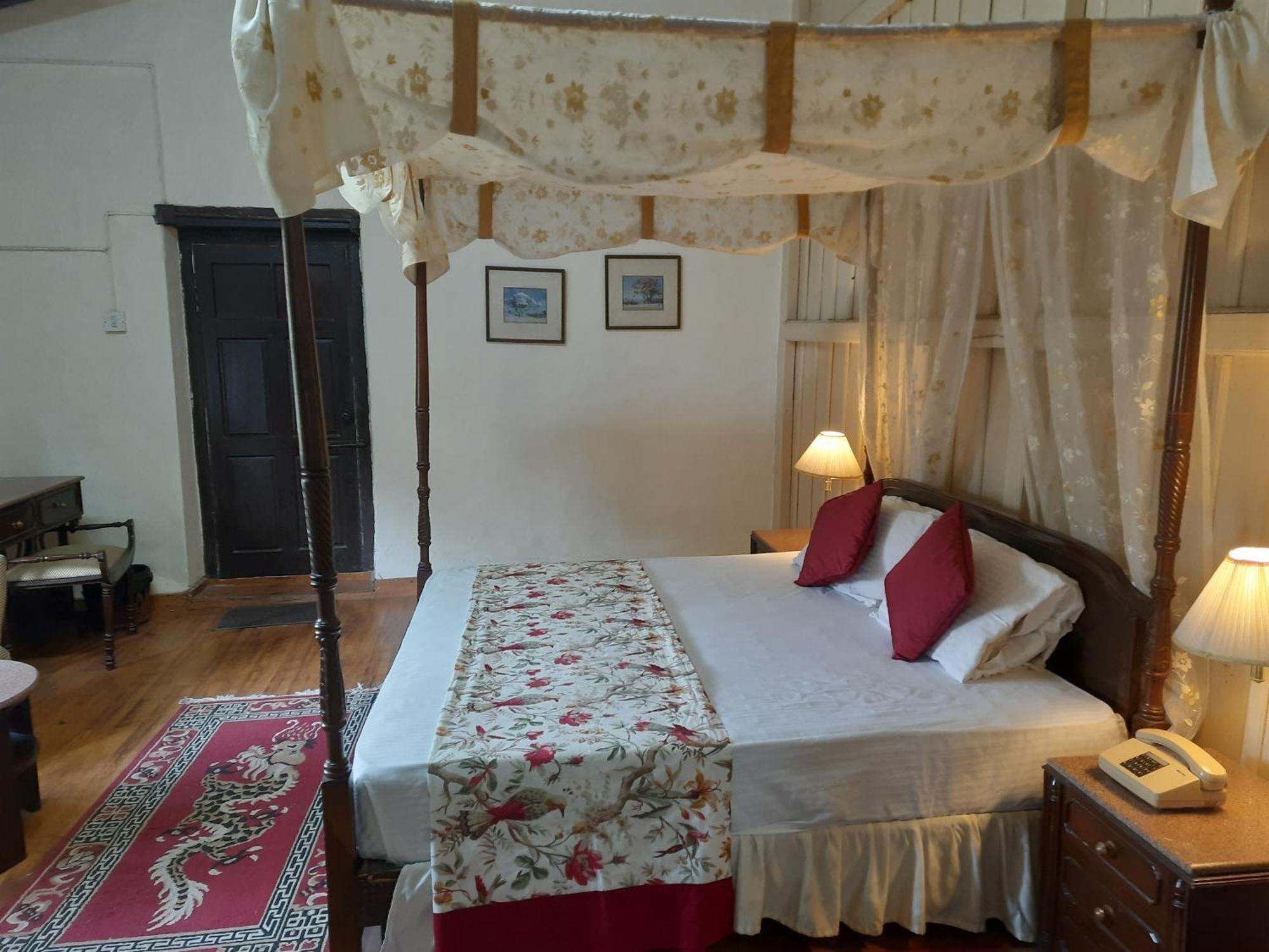 West View Hotel Ranikhet Luaran gambar