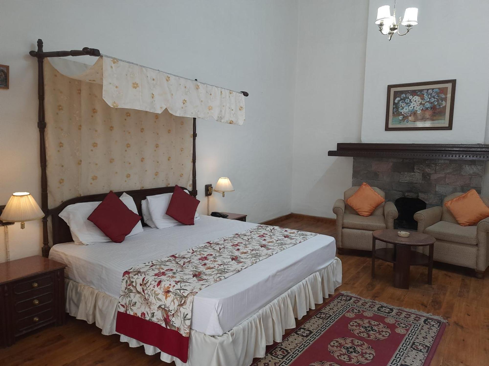 West View Hotel Ranikhet Luaran gambar